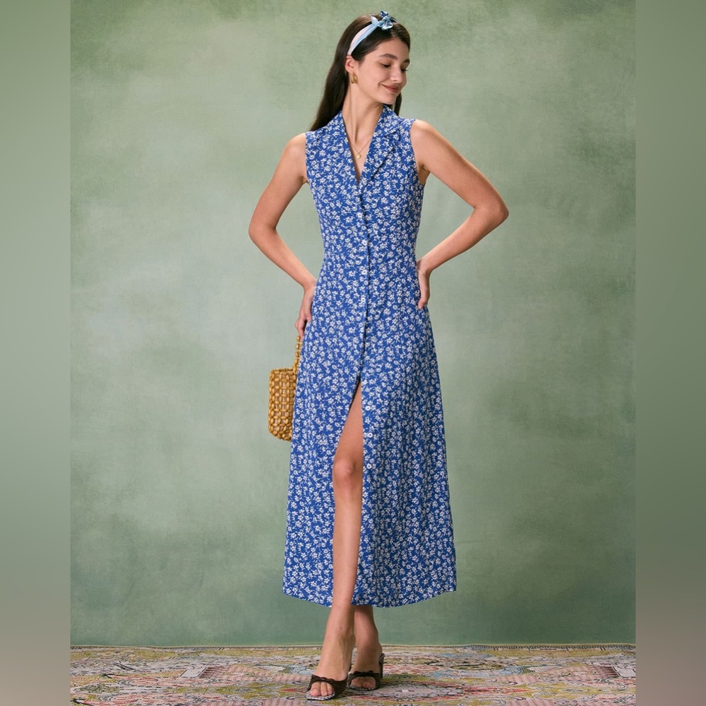 Rihoas Blue Collared Button-up Floral Maxi Dress